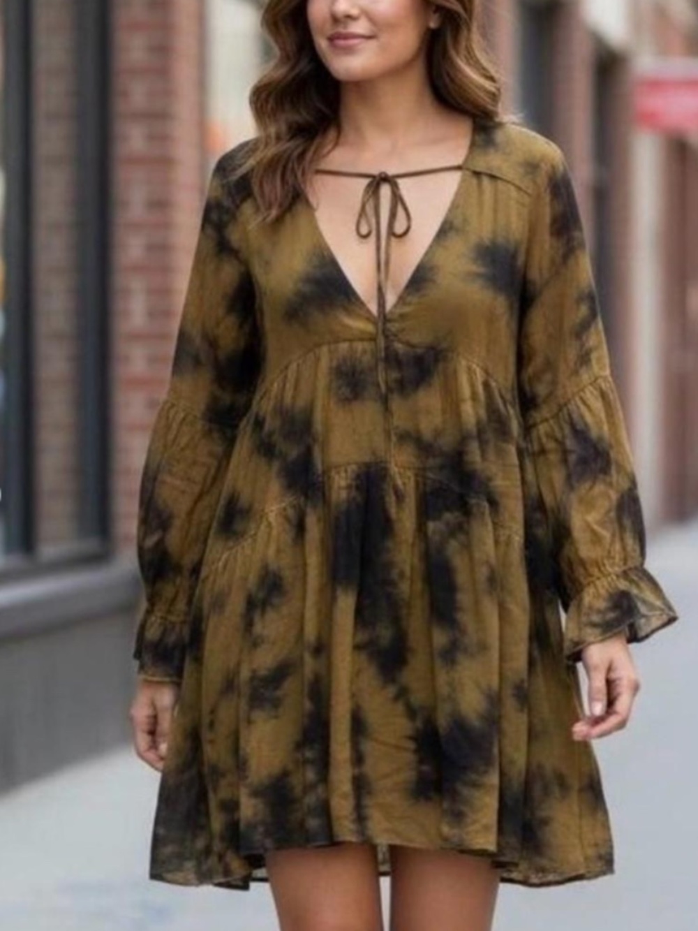 Young Fabulous & Broke YFB Green Tie-Dye Long Sleeve Dress Coverup Size Small